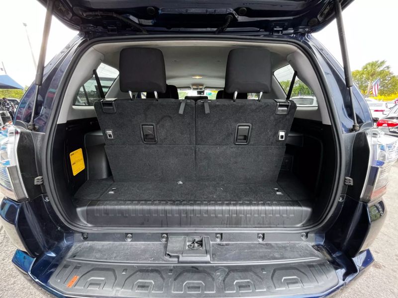 2021 TOYOTA 4-Runner SUV / Crossover - $27,995