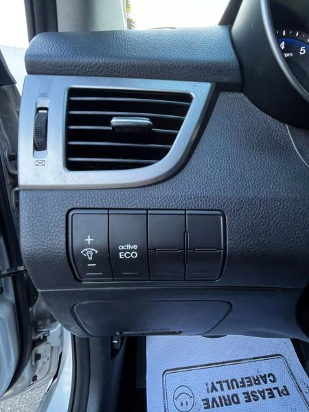 2017 HYUNDAI Elantra GT Hatchback - $9,995