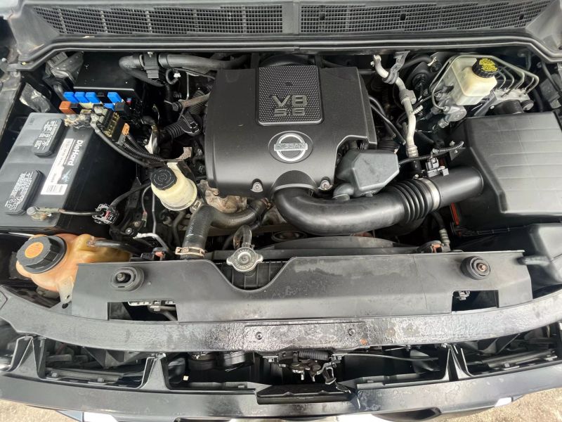 2014 NISSAN Titan Pickup - $13,995