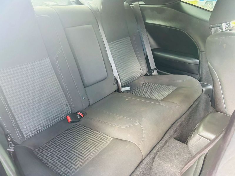 2019 DODGE Challenger Sedan