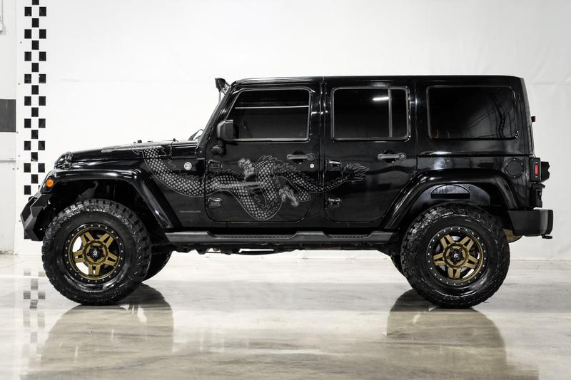 2014 Jeep Wrangler Unlimited Dragon Edition Sport Utility 4D 9