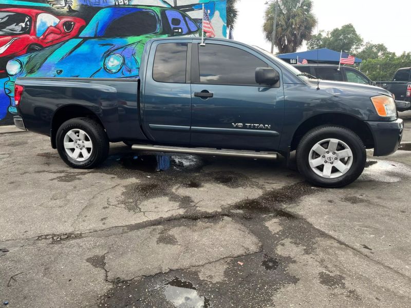 2014 NISSAN Titan Pickup - $13,995