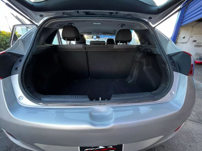2017 HYUNDAI Elantra GT Hatchback - $9,995