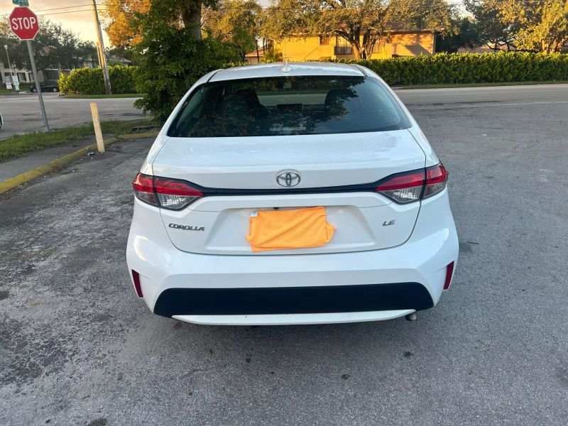 2021 TOYOTA Corolla Sedan