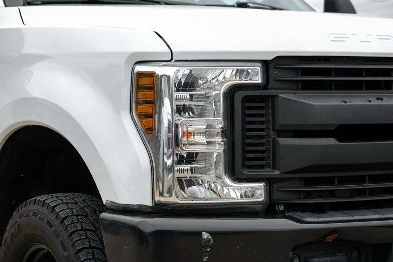 2019 Ford F350 Super Duty Crew Cab & Chassis XL Cab & Chassis 4D 37