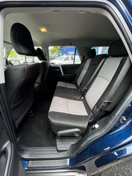 2021 TOYOTA 4-Runner SUV / Crossover - $27,995