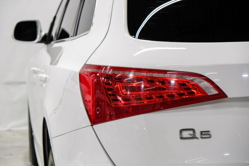 2012 Audi Q5 2.0T Quattro Premium Sport Utility 4D 42