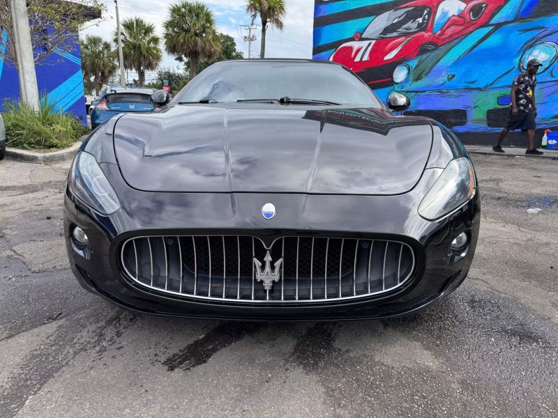2012 MASERATI Granturismo Convertible - $21,995