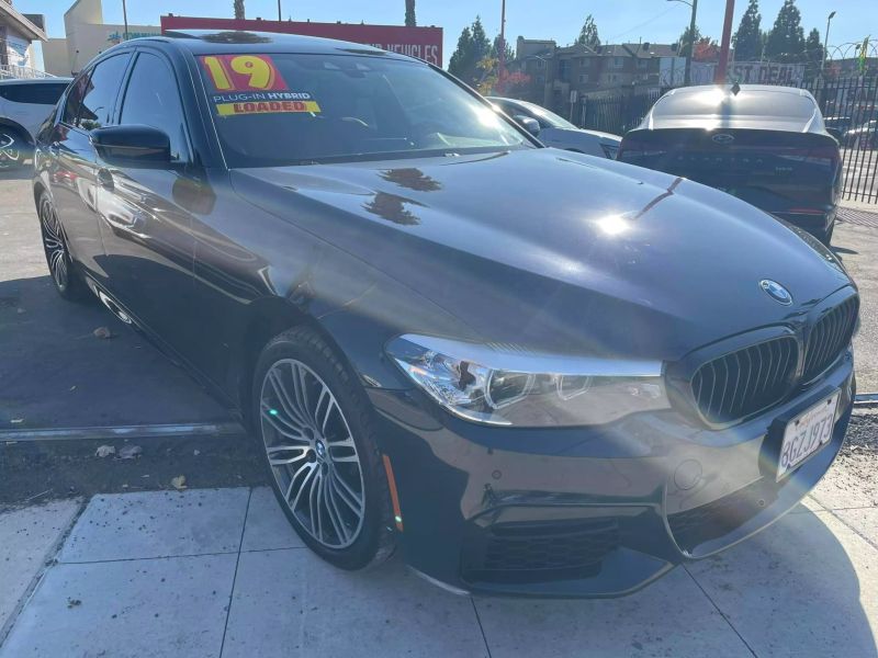 2019 BMW 530e iPerformance Plug-In Hybrid