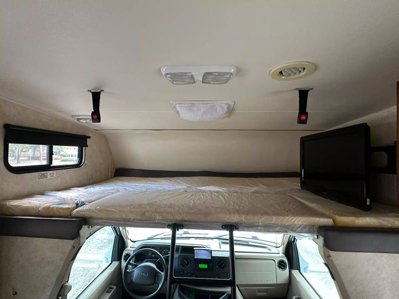 2010 FORD E-450 Incomplete - $30,499