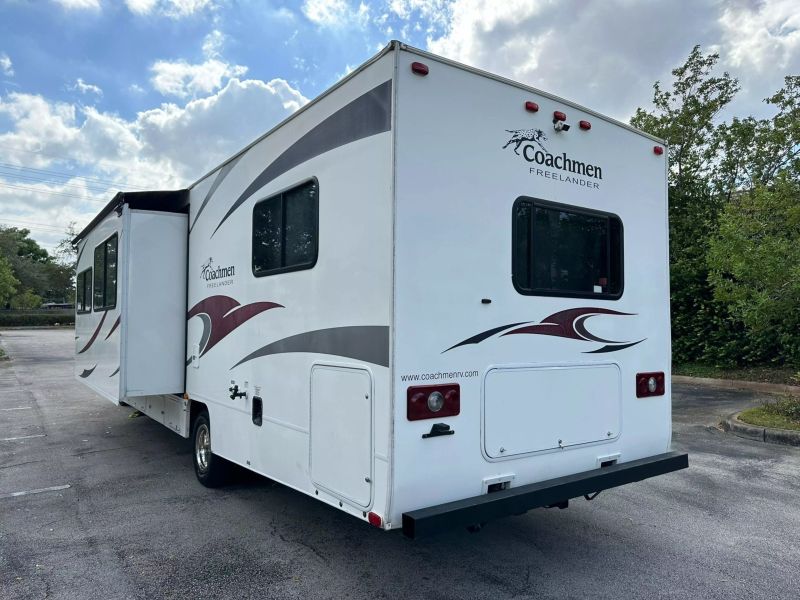 2010 FORD E-450 Incomplete - $30,499