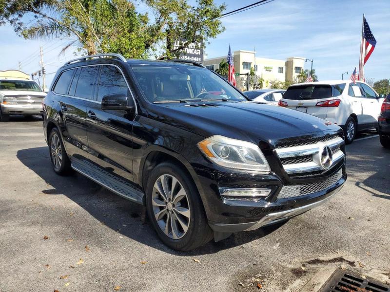 2014 MERCEDES-BENZ GL-Class SUV / Crossover - $13,902