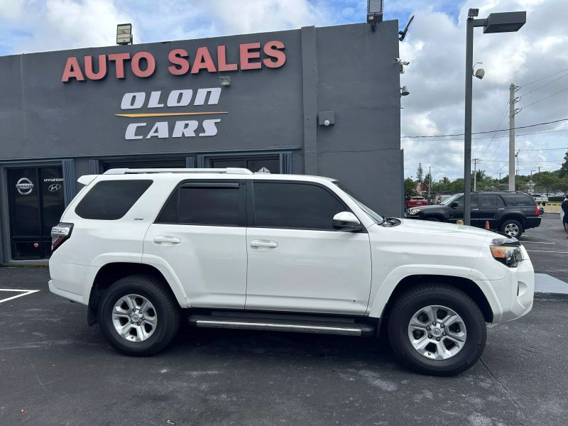 2014 TOYOTA 4-Runner SUV / Crossover - $18,900