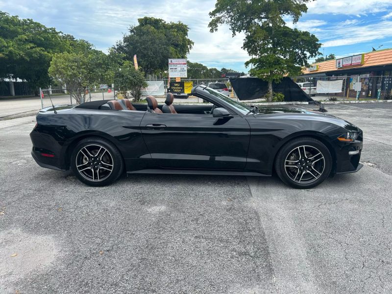 2020 FORD Mustang Convertible