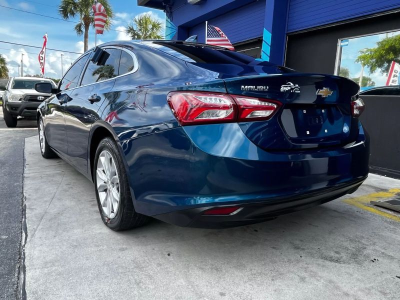2019 CHEVROLET Malibu Sedan - $11,795