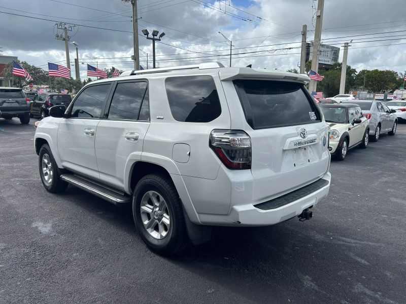 2014 TOYOTA 4-Runner SUV / Crossover - $18,900