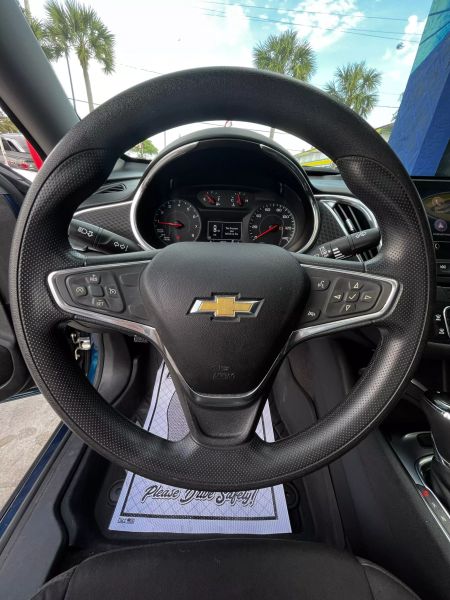 2019 CHEVROLET Malibu Sedan - $11,795