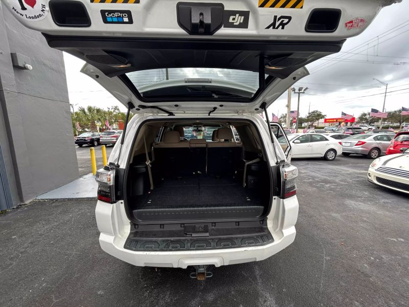 2014 TOYOTA 4-Runner SUV / Crossover - $18,900