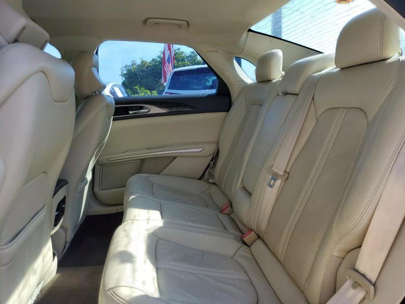 2014 LINCOLN MKZ Sedan - $10,842