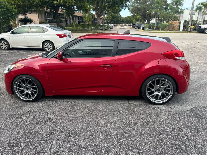 2015 HYUNDAI Veloster Hatchback