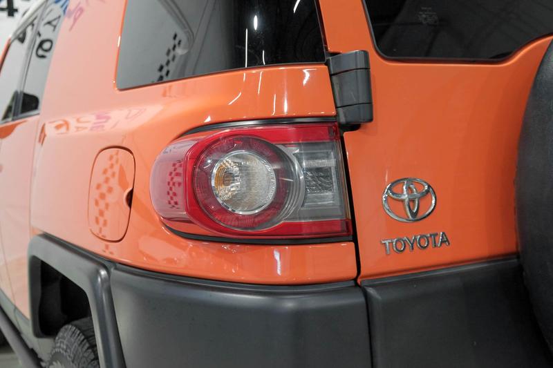2014 Toyota FJ Cruiser Sport Utility 2D 34