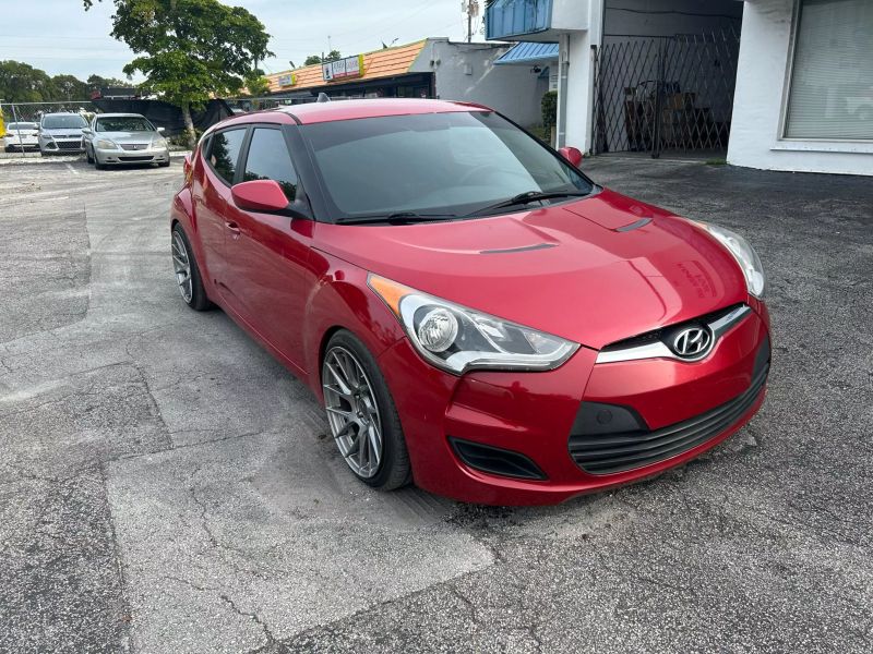 2015 HYUNDAI Veloster Hatchback
