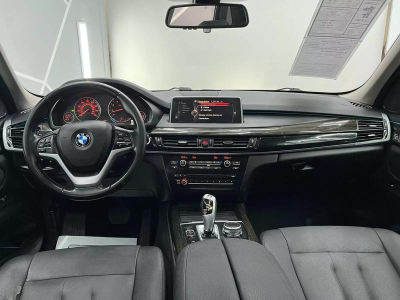 2016 BMW X5 xDrive35i Sport Utility 4D 30