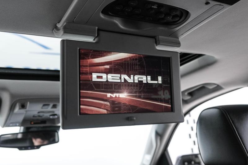 2016 GMC Yukon Denali Sport Utility 4D 42