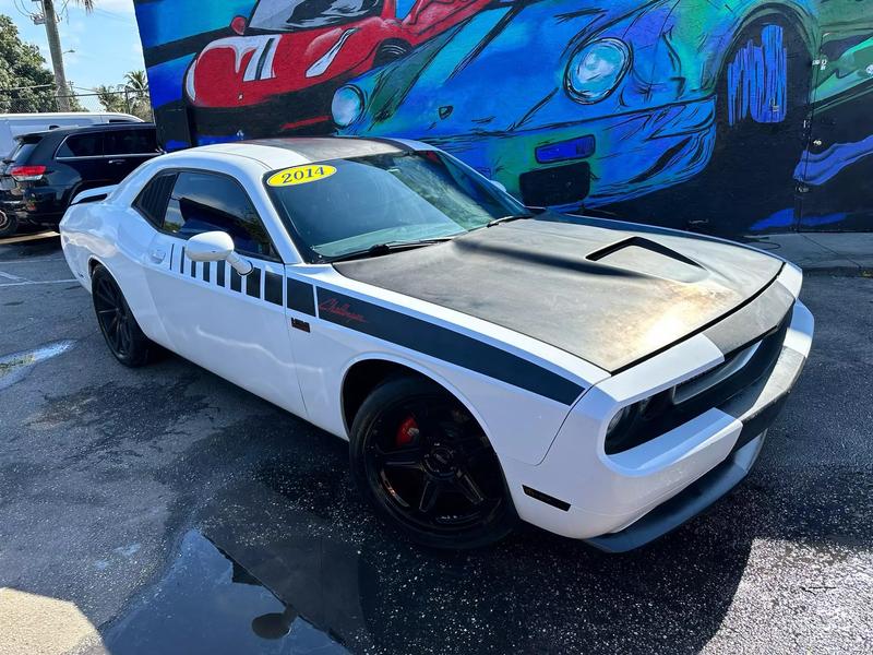 2014 DODGE Challenger Coupe - $11,995