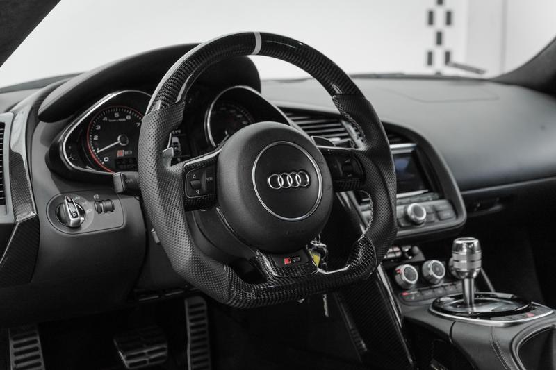 2014 Audi R8 V10 Coupe 2D 14