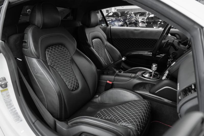 2014 Audi R8 V10 Coupe 2D 29
