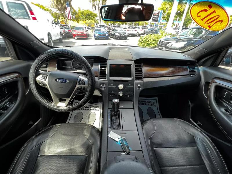 2015 FORD Taurus Sedan - $6,995