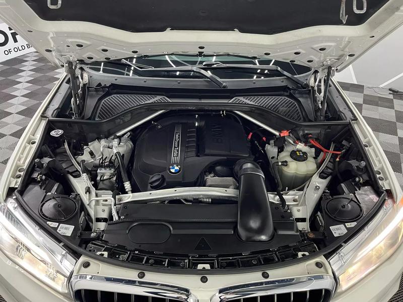2016 BMW X5 xDrive35i Sport Utility 4D 46