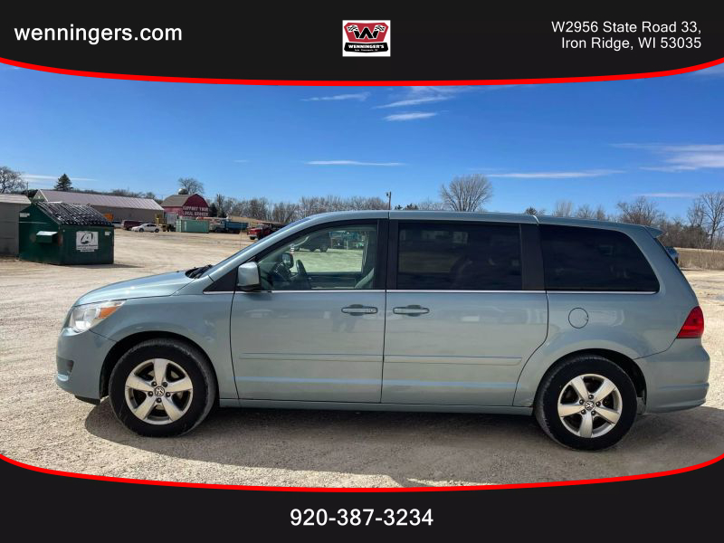 2009 Volkswagen Routan SE