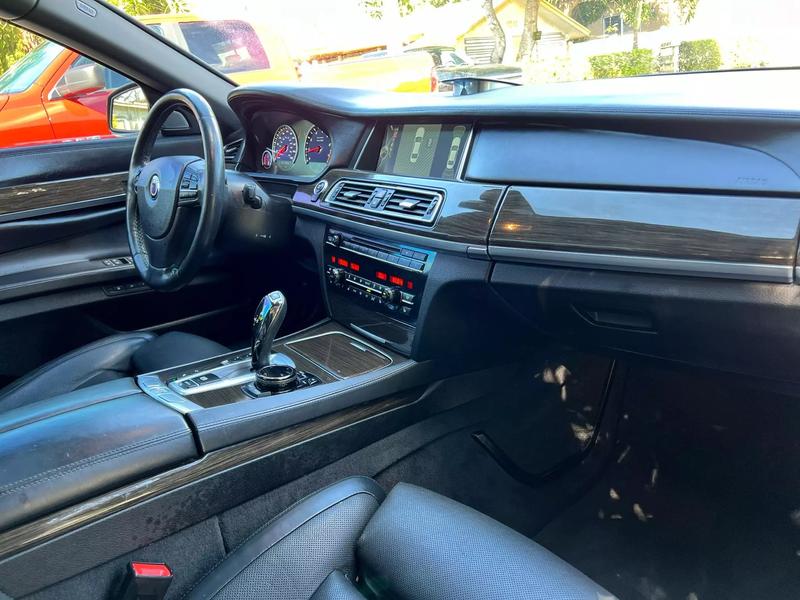 2015 BMW 750i / ALPINA B7 Sedan - $19,995