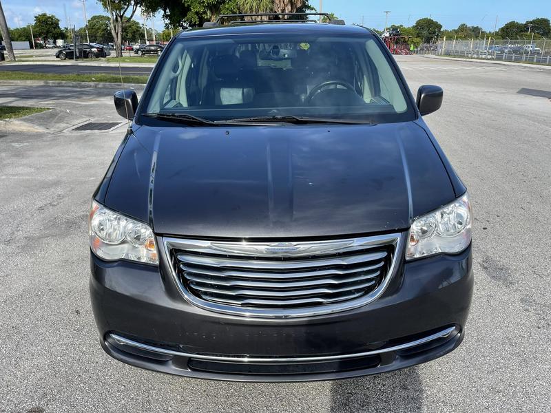 2016 CHRYSLER Town and Country Minivan