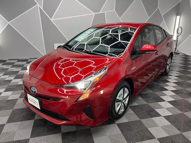 2018 Toyota Prius Two Hatchback 4D 5
