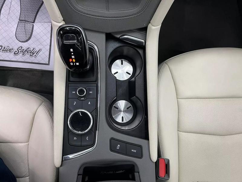 2020 Cadillac XT5 Premium Luxury Sport Utility 4D 53