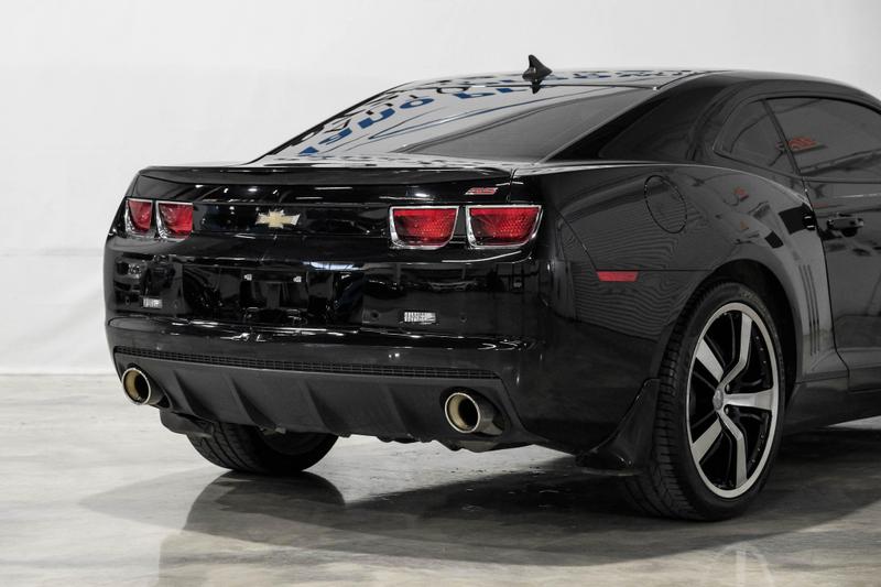 2011 Chevrolet Camaro SS Coupe 2D 10