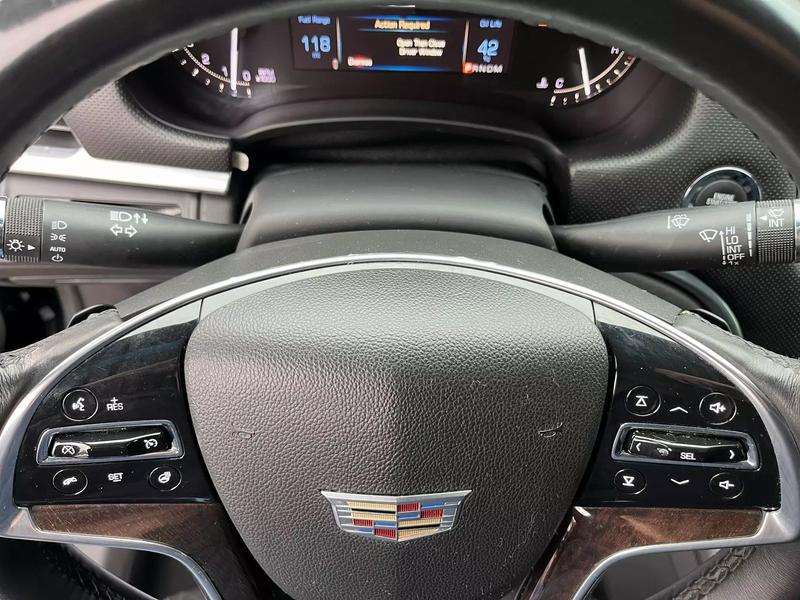 2017 Cadillac XTS Luxury Sedan 4D 47