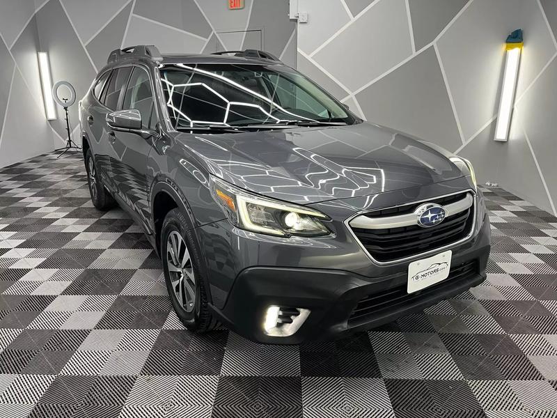 2020 Subaru Outback Premium Wagon 4D 18