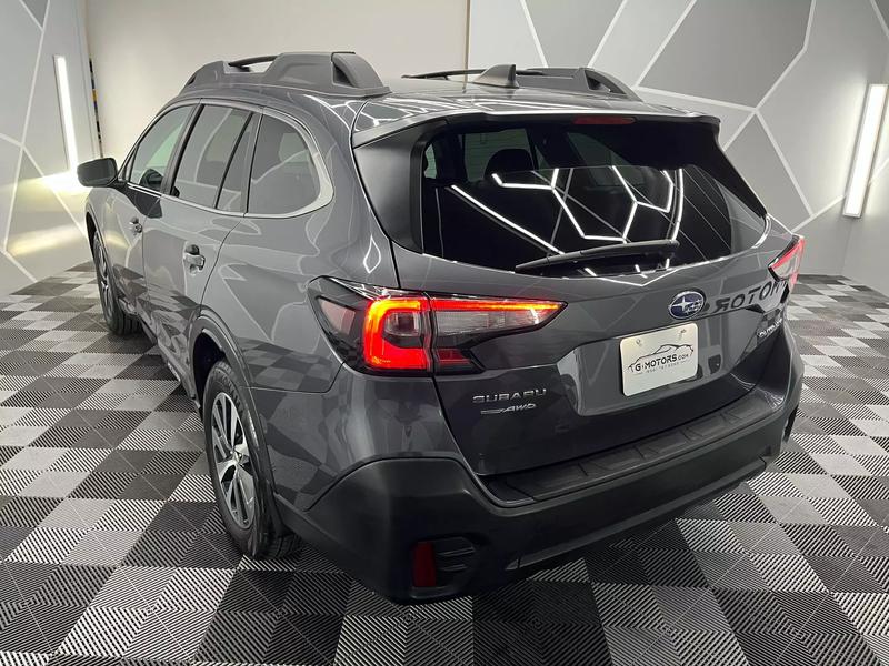 2020 Subaru Outback Premium Wagon 4D 8