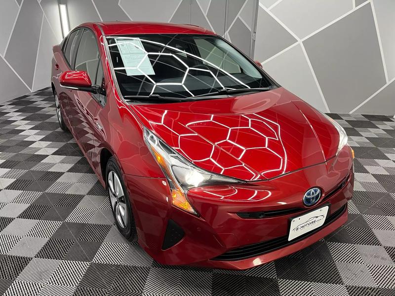 2018 Toyota Prius Two Hatchback 4D 24