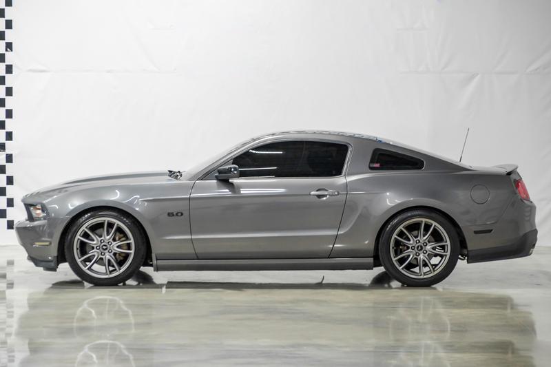 2014 Ford Mustang GT Coupe 2D 13