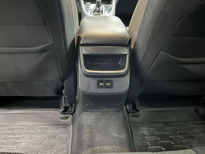 2020 Subaru Outback Premium Wagon 4D 27