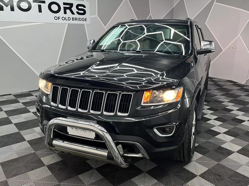 2016 Jeep Grand Cherokee Limited Sport Utility 4D 19