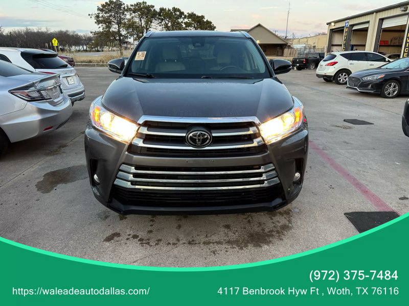 2018 Toyota Highlander SE
