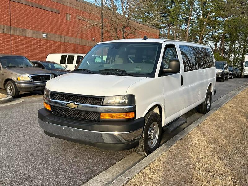 2021 Chevrolet Express Passenger Van 3500 LT