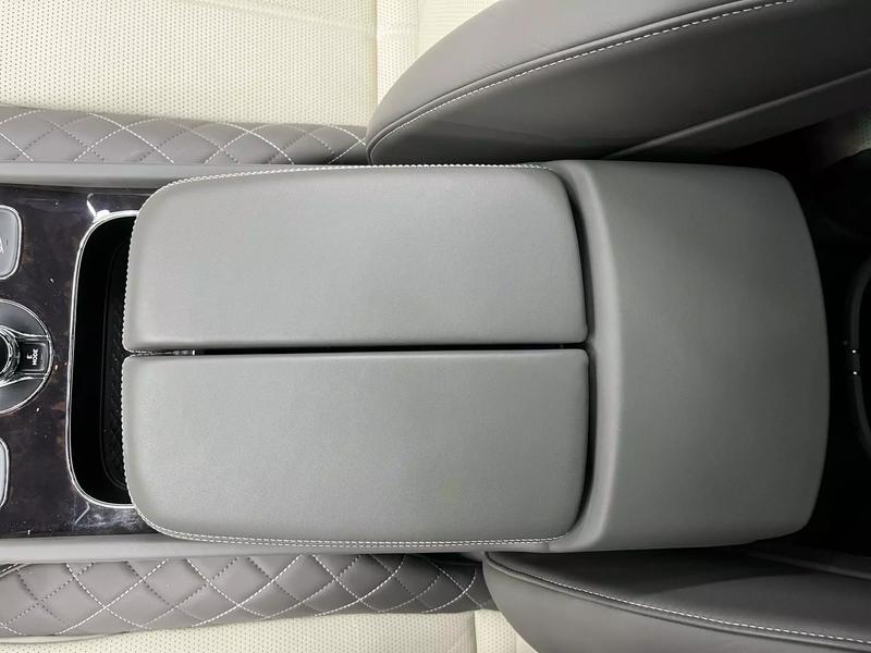 2020 Bentley Bentayga Hybrid Sport Utility 4D 55
