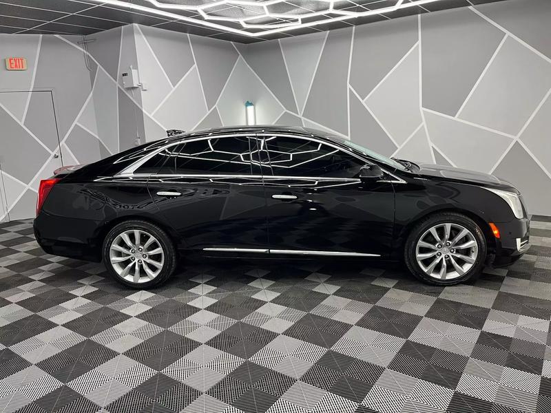 2017 Cadillac XTS Luxury Sedan 4D 12